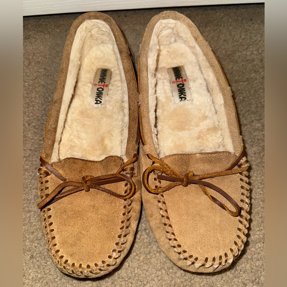 ❤️2 for 10❤️ Minnetonka fur lined cinnamon Allie junior trapper moccasins 4052